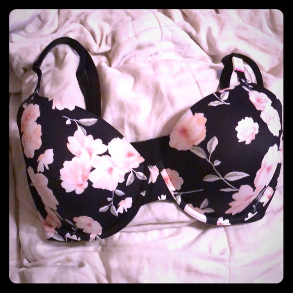 Victoria's Secret Other - Victoria’s Secret BNWT PINK T-Shirt bra! Victoria's Secret Other - Victoria’s Secret BNWT PINK T-Shirt bra!